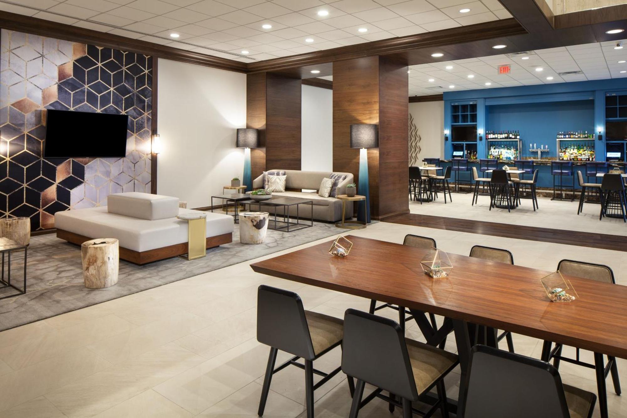 The Westin Oaks Houston At The Galleria Exterior photo