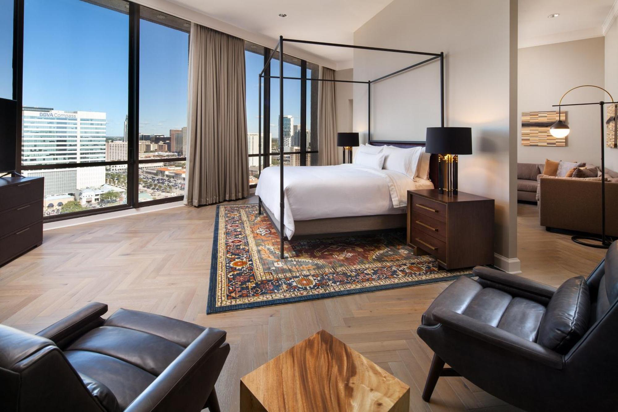 The Westin Oaks Houston At The Galleria Exterior photo